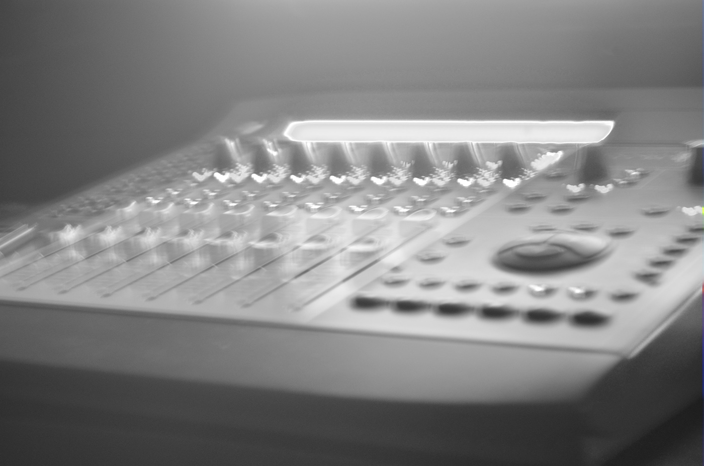 Control Surface Command 8 Sonorous Lab